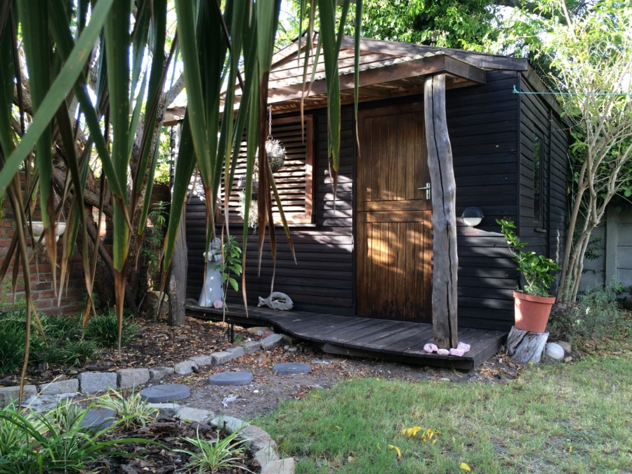 To Let 3 Bedroom Property for Rent in Kenilworth Western Cape